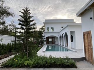 Villa zum Kauf mit 3 Zimmer in Mueang Phuket, Phuket