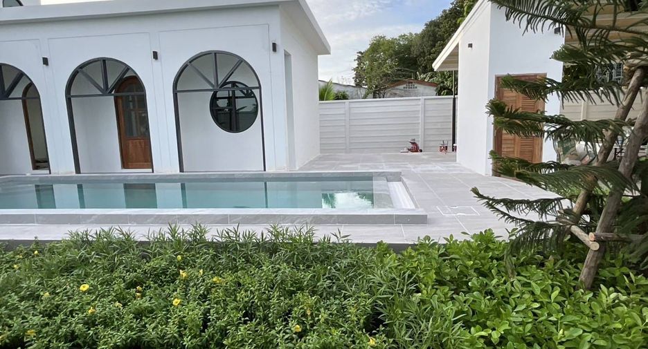 For sale 3 bedrooms villa in Mueang Phuket, Phuket