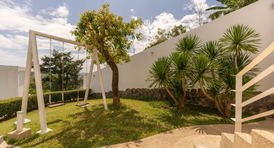 Villa zum Kauf und zur Miete mit 6 Zimmer in Mueang Phuket, Phuket