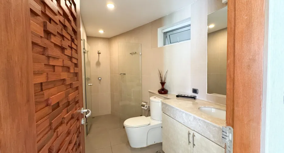 Villa zum Kauf und zur Miete mit 6 Zimmer in Mueang Phuket, Phuket