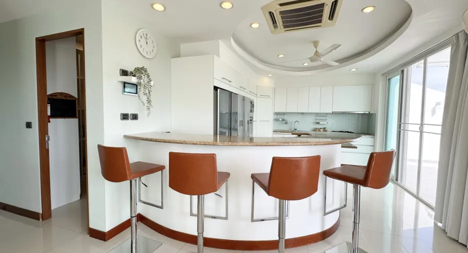 Villa zum Kauf und zur Miete mit 6 Zimmer in Mueang Phuket, Phuket