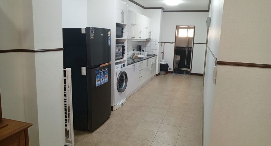 For rent 2 bedrooms condo in Bang Lamung, Chonburi