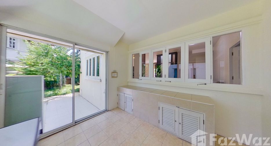 For sale 5 bedrooms house in San Sai, Chiang Mai