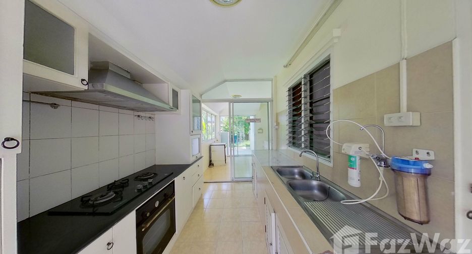 For sale 5 bedrooms house in San Sai, Chiang Mai