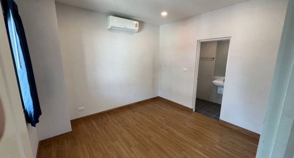 For rent 4 bedrooms house in Bang Bua Thong, Nonthaburi