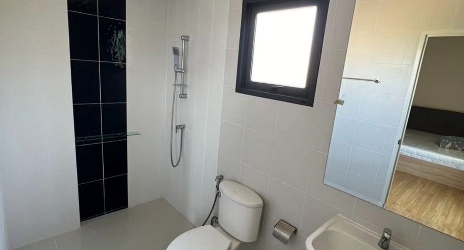 For rent 4 bedrooms house in Bang Bua Thong, Nonthaburi