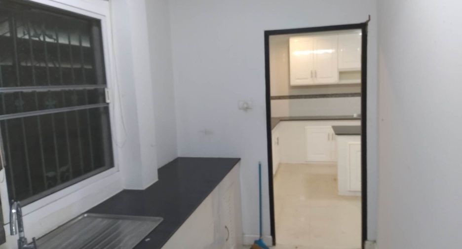 For sale 4 bedrooms villa in Doi Saket, Chiang Mai
