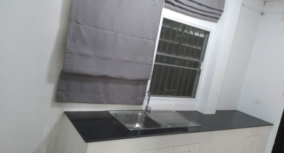 For sale 4 bedrooms villa in Doi Saket, Chiang Mai