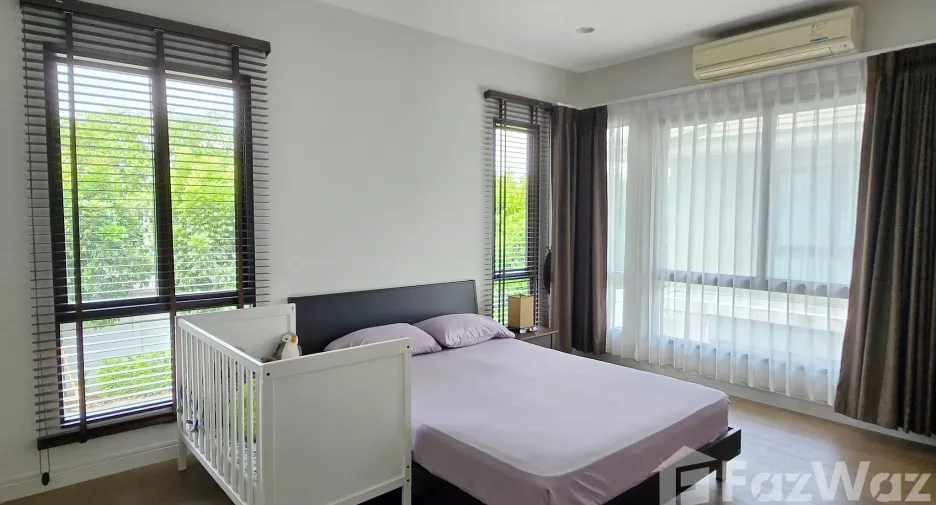 出售 4 卧室 独立屋 在 Bangkok Noi, 曼谷