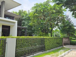 For sale 4 bedrooms house in Bangkok Noi, Bangkok