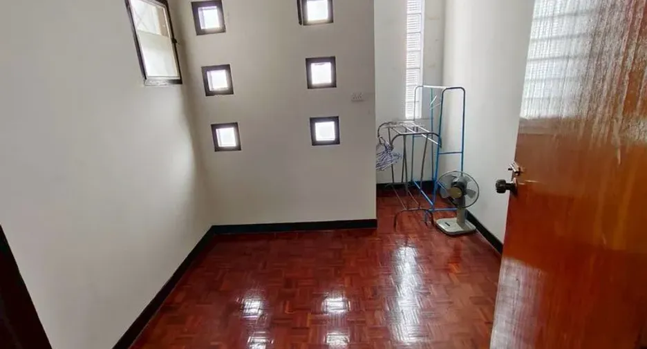 Reihenhaus zur Miete mit 2 Zimmer in Bang Lamung, Chonburi