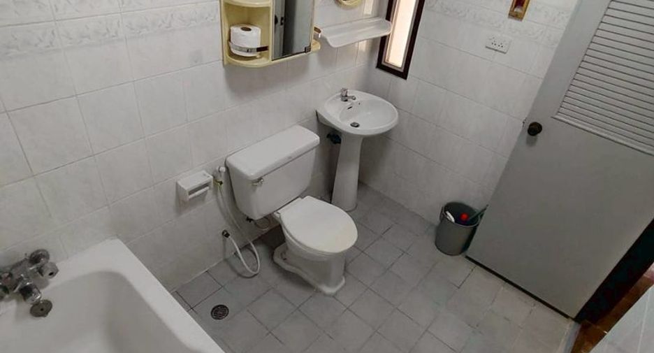 Reihenhaus zur Miete mit 2 Zimmer in Bang Lamung, Chonburi