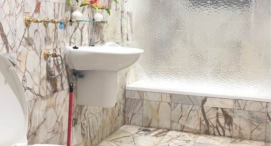For rent 2 bedrooms house in Bang Lamung, Chonburi