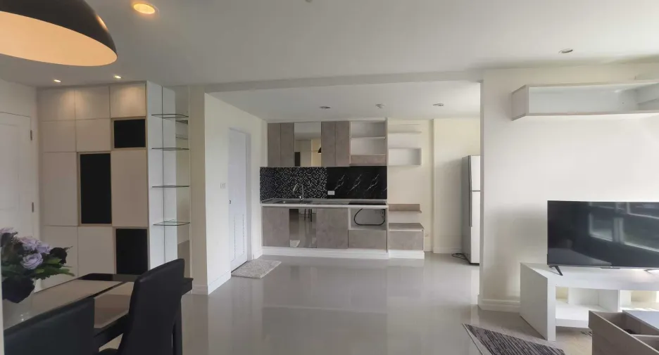 For sale and for rent 2 bedrooms condo in Kathu, Phuket