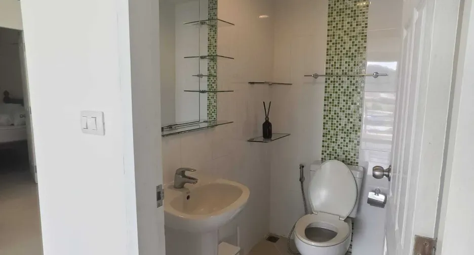 For sale and for rent 2 bedrooms condo in Kathu, Phuket