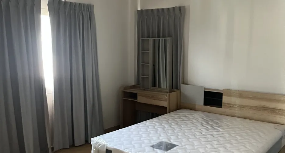 Casa en alquiler de 3 habitaciones en Mueang Pathum Thani, Pathum Thani
