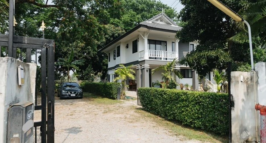 Haus zum Kauf mit 4 Zimmer in Saraphi, Chiang Mai