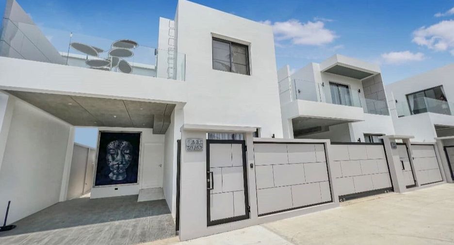 For sale 4 ベッドルーム villa in Mueang Phuket, Phuket