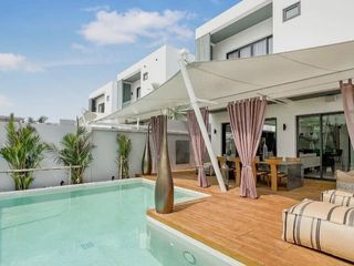 Villa en venta de 4 habitaciones en Mueang Phuket, Phuket