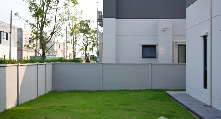 For sale and for rent 4 bedrooms house in Bang Phli, Samut Prakan