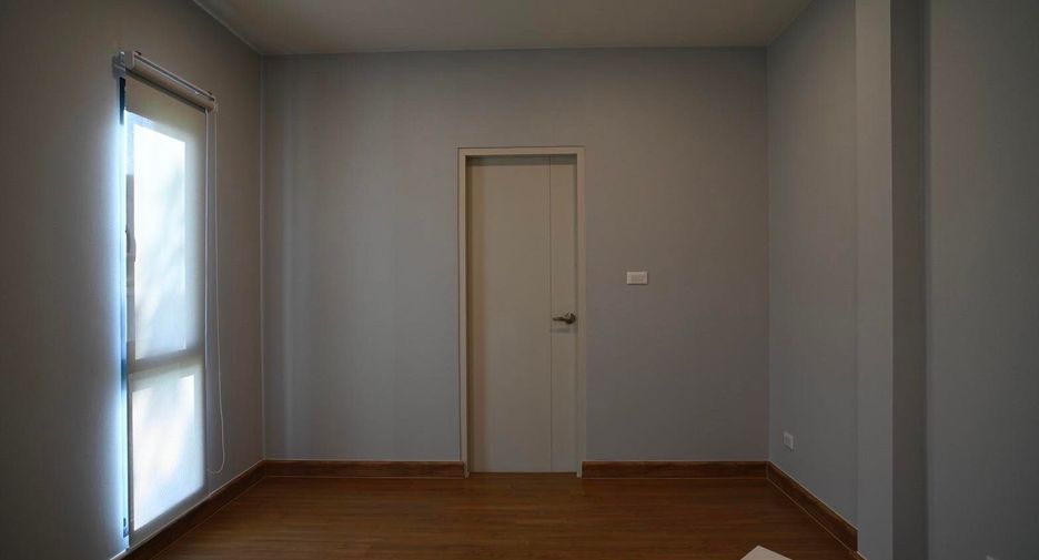 For sale and for rent 4 bedrooms house in Bang Phli, Samut Prakan