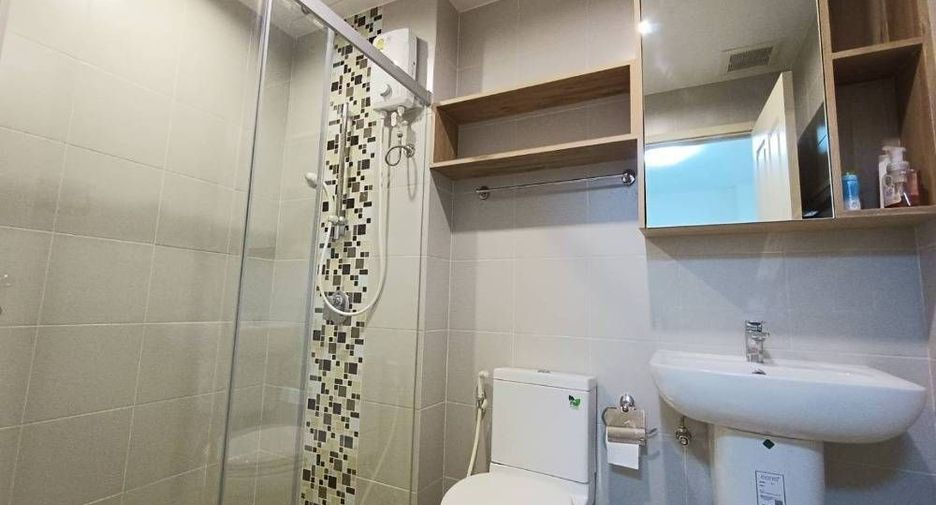 Продажа 1 кровать кондо в Хуаи Кхщанг, Бангкок