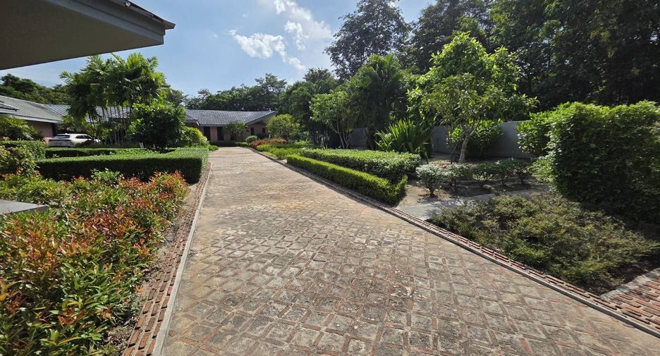 For sale 2 bedrooms villa in Cha Am, Phetchaburi