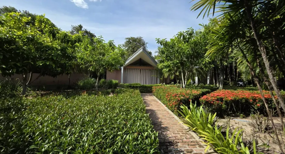For sale 2 bedrooms villa in Cha Am, Phetchaburi