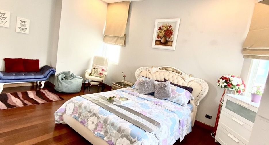 Condo en venta y en alquiler de 5 habitaciones en Huai Khwang, Bangkok