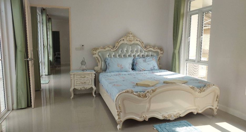 For rent 3 bedrooms villa in Hua Hin, Prachuap Khiri Khan