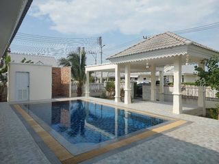 For rent 3 ベッドルーム villa in Hua Hin, Prachuap Khiri Khan