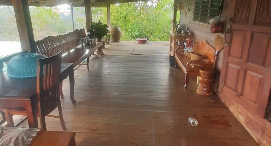 Grundstück zum Kauf in Pong Nam Ron, Chanthaburi