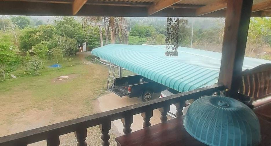 Grundstück zum Kauf in Pong Nam Ron, Chanthaburi