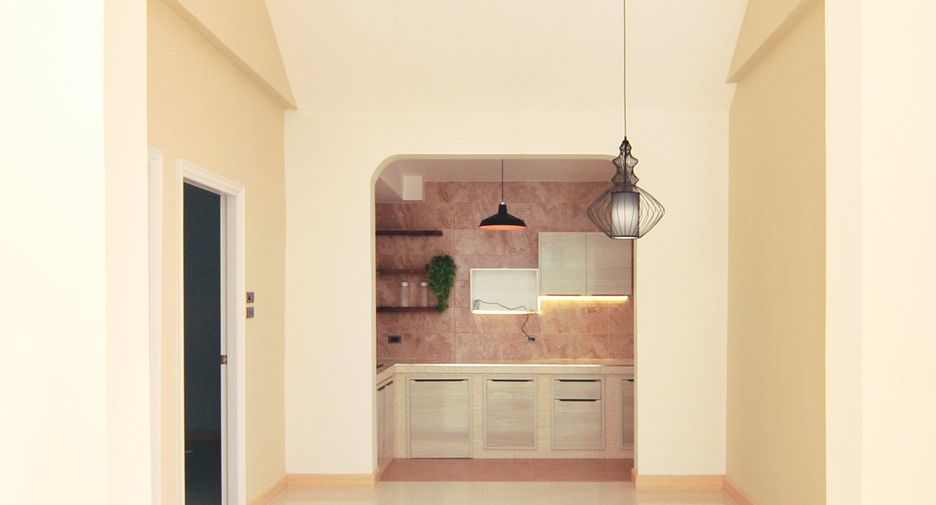 For sale 3 bedrooms townhouse in Bueng Kum, Bangkok