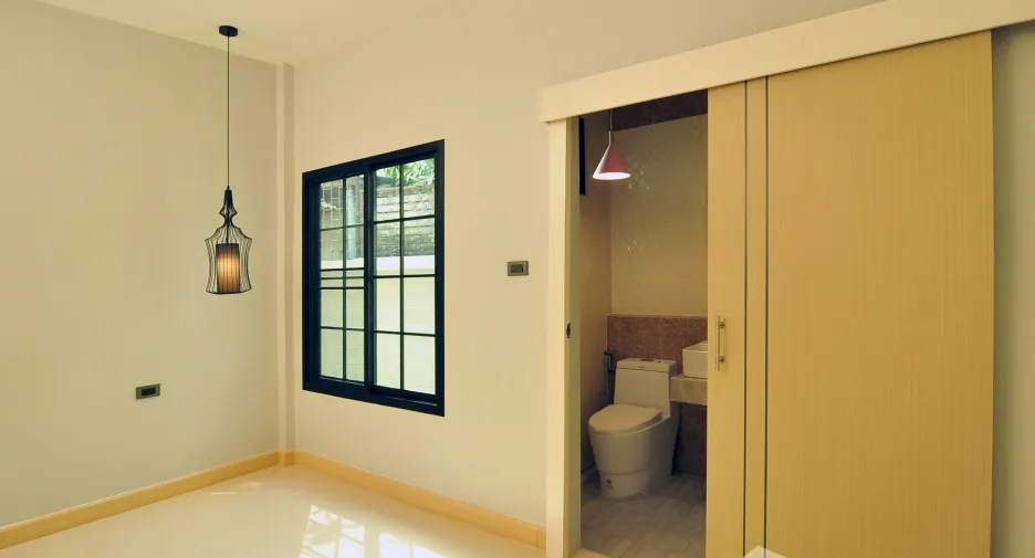 For sale 3 bedrooms townhouse in Bueng Kum, Bangkok