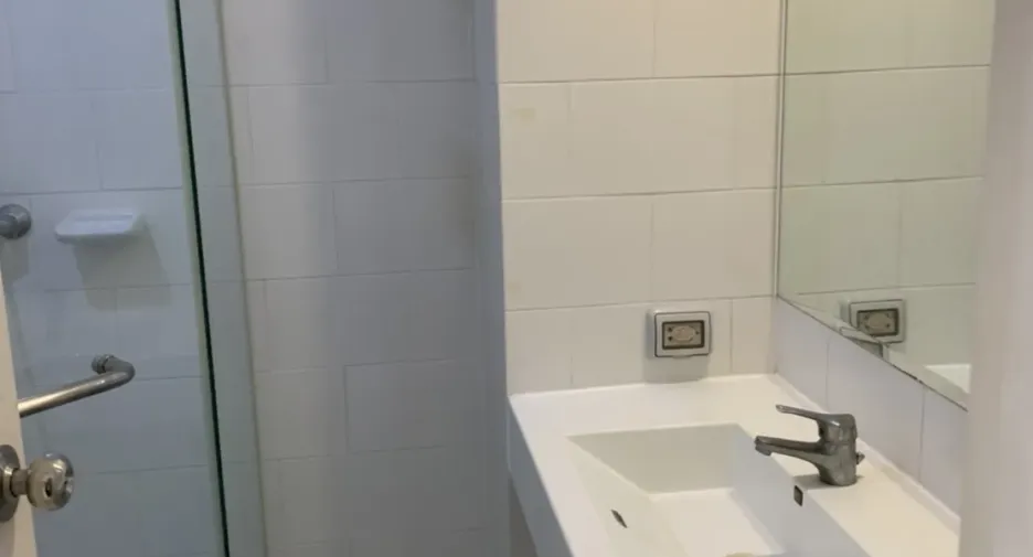 For sale studio condo in Khlong San, Bangkok