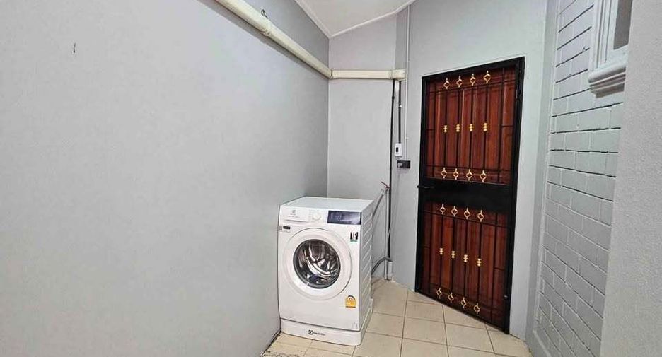 For rent 3 bedrooms house in Bang Lamung, Chonburi