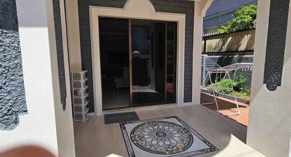 For rent 3 bedrooms house in Bang Lamung, Chonburi