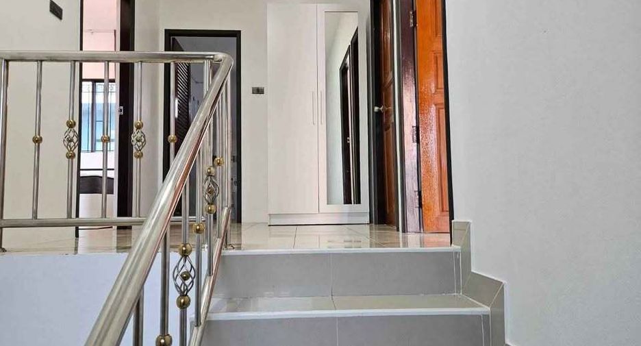 For rent 3 bedrooms house in Bang Lamung, Chonburi
