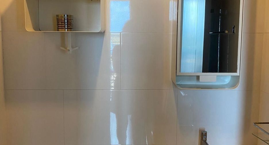 For sale and for rent studio condo in Watthana, Bangkok