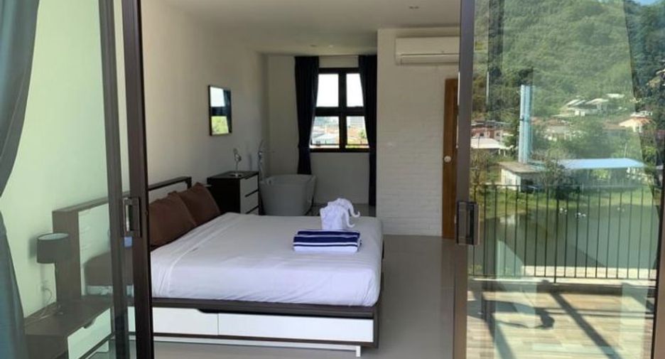 For rent 3 bedrooms townhouse in Kathu, Phuket