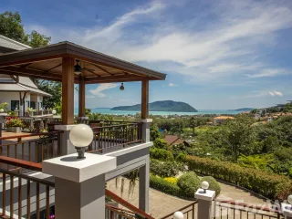For sale and for rent 4 bedrooms villa in Mueang Phuket, Phuket