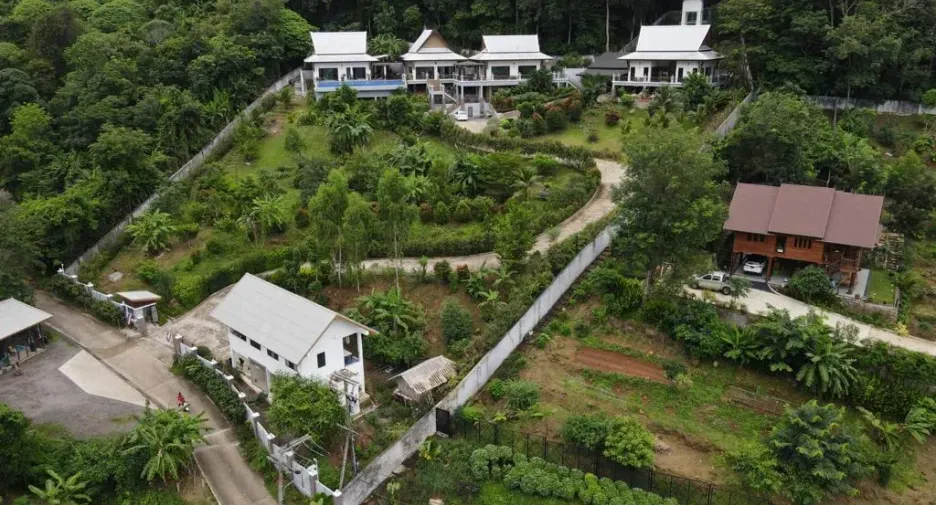 Villa zum Kauf und zur Miete mit 4 Zimmer in Mueang Phuket, Phuket