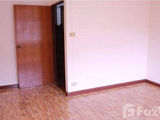 Reihenhaus zum Kauf mit 3 Zimmer in Lat Phrao, Bangkok