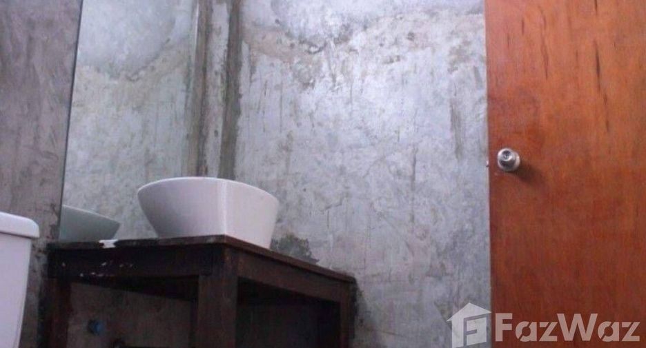 For sale 3 bedrooms townhouse in Lat Phrao, Bangkok
