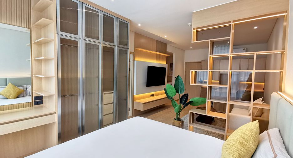 For sale studio condo in Khlong Toei, Bangkok