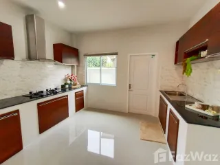 出售 6 卧室 独立屋 在 San Kamphaeng, Chiang Mai