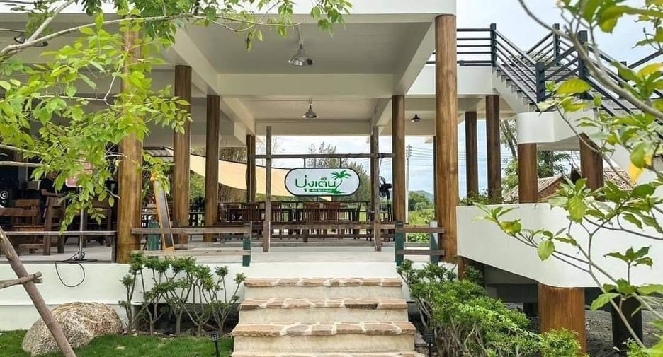 For sale and for rent 4 bedrooms house in Si Racha, Chonburi