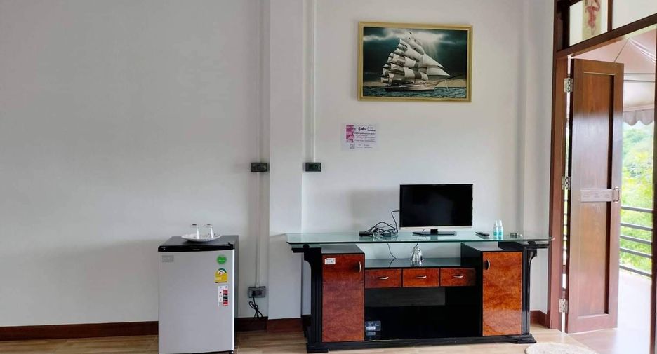 For sale and for rent 4 bedrooms house in Si Racha, Chonburi