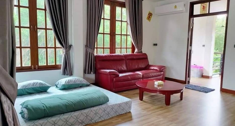 For sale and for rent 4 bedrooms house in Si Racha, Chonburi